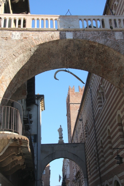 Arco della Costa - Arch of the rib